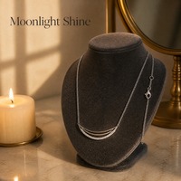 Collier pendentif croissant souriant à plusieurs niveaux pavé