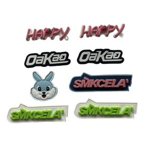 Écusson personnalisé en caoutchouc souple 3D, petit patch en PVC silicone gaufré, motif dessin animé, lettre, logo pour vêtements et chapeaux - Product Image 3