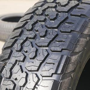 Neumáticos LCH T-REX LT205/70R15 96/93S 6PR Nuevos con Letras Negras, Neumáticos Todoterreno para Automóviles de Pasajeros, Radiales, Sin Cámara, para SUV - Product Image 1