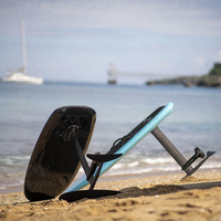 Planche à vendre avec batterie amovible, ailerons hydrofoils avant et arrière, montage facile pour les surfeurs débutants et professionnels