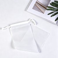 Sac de rangement à cordon en plastique dépoli long avec logo personnalisé, idéal pour bouteille d'eau, poster, parapluie, etc.