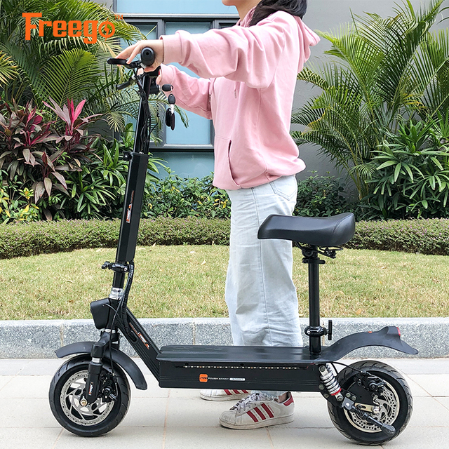 New Arrival Popular in Eu Us China Supplier Lithiumion Battery Seated Electric Scooters