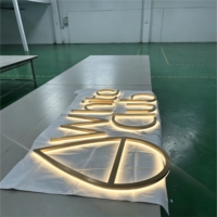 Enseignes extérieures commerciales rétroéclairées à LED Daco Sign OEM/ODM, lettres en acier inoxydable, design gratuit, étanches IP65, décoration directionnelle