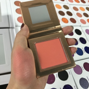 Palette de fard à joues de maquillage finition mate de marque privée Bâton de fard à joues longue durée sans cruauté pour les peaux foncées - Product Image 2