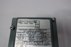 9012 <span class=keywords><strong>Gcw</strong></span> 3 Switch 0 25in 600v Ac 170 5600psi Nouveau Original En Stock Automatisation Industrielle Pac PLC Dédié - Product Image 5