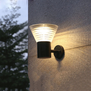 Lámpara Solar LED de Pared para Jardín Mistai IP65 Impermeable con Temperatura de Color Ajustable 3000-6000K CRI 70 y 50000 Horas de Vida Útil, Regulable - Product Image 3