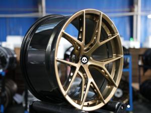 Jantes en alliage forgé sur mesure FSC-01 15 16 17 <span class=keywords><strong>18</strong></span> 19 20 21 22 24 26 <span class=keywords><strong>pouces</strong></span>, finition bronze mat, pour AMG BWM Chevy ADUI - Product Image 3