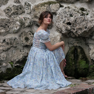 Ánh sáng màu xanh ditsy hoa cổ điển thanh lịch Wedding Maxi Dress vuông cổ ren TRIM Puff Ngắn Tay Áo smocked eo flowy Ruffle - Product Image 4