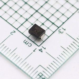 brand-new and original SMBJ11CA/SMB SMB DO-214AA Diodes TVS Diodes 18.2V 600W Bidirectional - Product Image 1