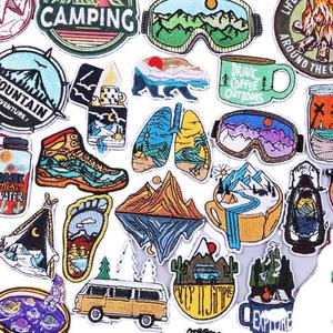 Patchs brodés thermocollants pour vêtements, patchs personnalisés pour jeans, vente en gros pour le camping en plein air, prix d'usine - Product Image 1