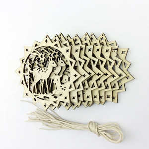 Décoration <span class=keywords><strong>de</strong></span> Noël suspendue en bois massif découpée au laser représentant la <span class=keywords><strong>naissance</strong></span> <span class=keywords><strong>de</strong></span> Jésus - Product Image 5