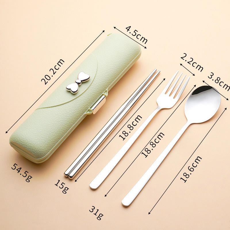 Boîte verte-trois pièces d'argent