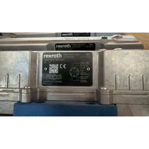 วาล์วควบคุมอัตราส่วน Rexroth รุ่น R901572041 4WREE10E 5 3X V 24F1 วาล์วไฮดรอลิกควบคุมอุตสาหกรรม - Product Image 1