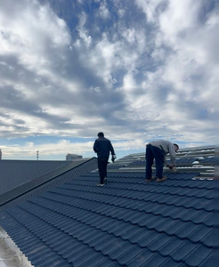 Tuiles de toiture en <span class=keywords><strong>aluminium</strong></span> en vente chaude, fournies par une usine chinoise, <span class=keywords><strong>prix</strong></span> bas, tuiles de toiture en métal, feuilles de matériaux de construction - Product Image 2