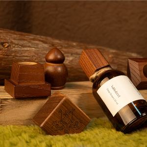 Vietnam WeWood Personnalisable Simple Couronne En Bois Vis Fermetures Bouchon De Bouteille De Parfum à Usage Industriel-Chimique - Product Image 2