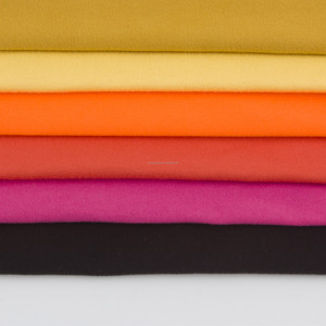 Tissu tricoté brossé de style tendance avec polyester et élasthanne pour vêtements, très demandé - Product Image 1