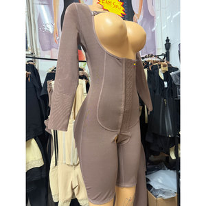 Body sculptant post-opératoire rehausseur <span class=keywords><strong>de</strong></span> fesses, sous-vêtement gainant une pièce à trois boutons et ouverture à l'entrejambe - Product Image 2