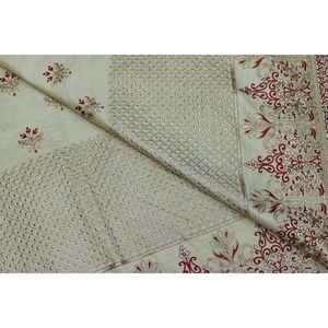 Tissu en soie brute brodé Triloki à motif floral, poids moyen, pour vêtements et saris, vendu au mètre - Product Image 3