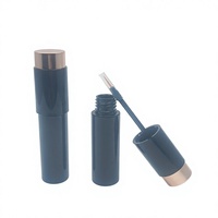 Nouveau stylo eyeliner populaire 9,6 ml, tube en plastique vide avec brosse et marquage à chaud