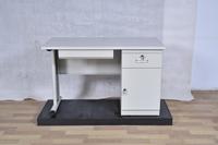 Bureau d'ordinateur en acier avec plusieurs styles au choix, plateau en MDF, tiroirs et support pour clavier et unité centrale