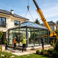Moderna y Lujosa Terraza Acristalada de Aleación de Aluminio con Techo Triangular, Vidrio Aislante y Puerta Doble Abatible para Exteriores de Villas
