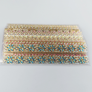 Autocollants <span class=keywords><strong>de</strong></span> <span class=keywords><strong>bijoux</strong></span> artisanaux en gros, autocollants <span class=keywords><strong>de</strong></span> tatouage temporaire auto-adhésifs en cristal, perles et pierres, autocollants <span class=keywords><strong>de</strong></span> gemmes pour <span class=keywords><strong>visage</strong></span> et mains, imperméables - Product Image 6