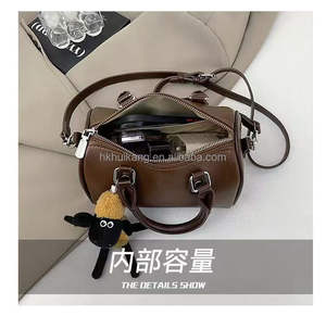 Characters Zip Closure Single Strap Polyester Lining Waterproof Women's Compact Chain Fashionable Luxury <b>Accessory</b> - Product Image 5