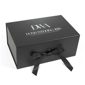 Boîte cadeau carrée en matériaux recyclés de qualité supérieure, ruban exquis, fermeture magnétique à rabat personnalisée en carton pour les cadeaux de fêtes - Product Image 4