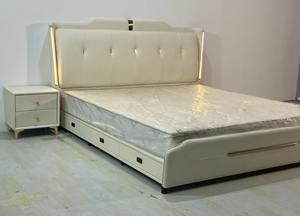 Juego de Muebles de Dormitorio Modernos <span class=keywords><strong>con</strong></span> Luz LED, Cama Queen Size Suave <span class=keywords><strong>con</strong></span> Almacenamiento Multifuncional, Estructura de Metal King Size, Directo de Fábrica - Product Image 5