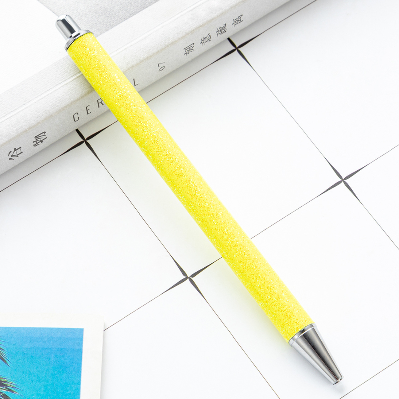 Fluorescent yellow (silver)