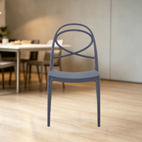 Chaise de salle à manger moderne bleue en plastique rigide de haute qualité pour l'extérieur, vente en gros du fabricant, chaise empilable en polypropylène PP OEM