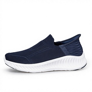 Zapatillas Deportivas Unisex Transpirables de Primavera con Malla Sólida Negras de Suela Blanda Ligeras Sin Cordones Casuales para Caminar de Pareja - Product Image 1