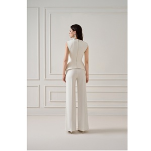 Chemisiers pour femmes respectueux de l'environnement Chemises LILA SAND JACQUARD PEPLUM ÉTIQUETTE personnalisée Femme Top Sans manches Vêtements pour femmes Sable Jacquard - Product Image 1