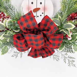 हस्तनिर्मित क्रिसमस की सजावट 22 इंच की सामग्री घर के भोजन टेबल छुट्टी के लिए स्नोमैन रिंग बेरी एंटर बेल - Product Image 5