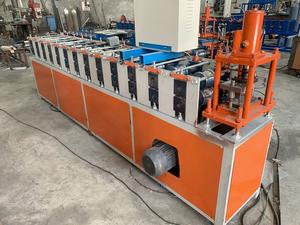 Máquina formadora de vallas galvanizadas Palisade Máquina formadora en frío con componentes de núcleo de motor de cojinete de engranajes para uso en techo - Product Image 6