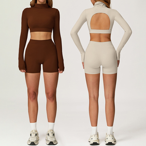 Ropa deportiva para mujer, conjunto de ropa deportiva de <span class=keywords><strong>manga</strong></span> <span class=keywords><strong>larga</strong></span> cómoda y ajustada con cuello alto para yoga, pantalones cortos de motorista elásticos esenciales, ropa de gimnasio para mujer - Product Image 1