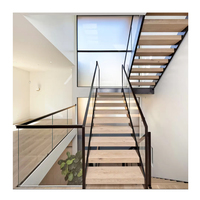 Villa 2 côtés plaque d'acier limon droit sous-sol escaliers en forme de U escaliers en bois main courante escalier en chêne blanc avec lumière led