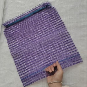 Bolsa de malla tejida de plástico Soul, 25x39 cm, color morado, capacidad de carga de 5 kg, para envasado de verduras y frutas - Product Image 1
