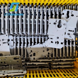 Cerradura de Alta Seguridad con Llave Cruzada de 4 Pestillos - Product Image 5