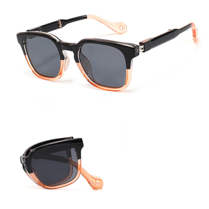 Occhiali da Sole Polarizzati Pieghevoli Quadrati per Bambini 3-12 Anni Protezione UV400 Occhiali alla Moda per Bambini Vendita all'Ingrosso KB699 - Product Image 4