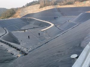 แผ่นรองบ่อ HDPE จีโอเมมเบรน แผ่นรองบ่อแบบยืดหยุ่น HDPE จีโอเมมเบรน - Product Image 4