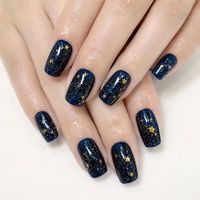 Armadura Francesa Corta Cuadrada Azul Klein, Armadura Falsa Reutilizable de Estilo Simple, Disponible para Fábricas y Estudios de Uñas Modernos