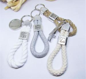 พวงกุญแจเปิดขวดเชือกปลาดาวงานแฮนด์เมด - Product Image 1