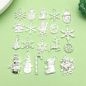 Pendentifs de Noël en alliage de zinc argenté pour la fabrication de bracelets, accessoires de bijoux DIY, formes variées : flocon de neige, Père Noël, clochettes - Product Image 4