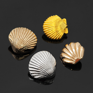Botones Personalizados de Fábrica KUNSHUO, Botones de Concha, Estrella de Mar, Forma Irregular, Vástago de Metal, Botones Elegantes para Ropa de Mujer - Product Image 3