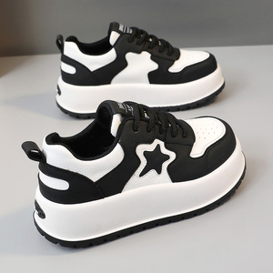 Chaussures décontractées tendance à plateforme légères et antidérapantes pour femmes, respirantes, collection Printemps 2026 – Vente en gros - Product Image 1