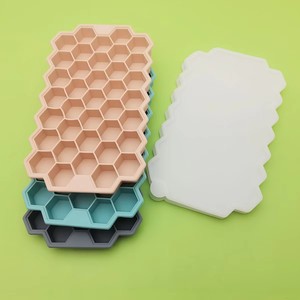 Moule à glaçons en silicone nid d'abeille - Moule à glaçons de qualité alimentaire avec couvercle - Product Image 1
