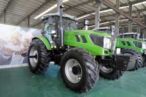 Cherry Form Tractors Little Mountain Indonesia 4x4 Tractor de ruedas a la venta en EE. UU. - Product Image 4