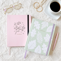 Carnet de travail pour femme A5 style INS, couverture rigide avec logo en feuille d'or et finition mate premium