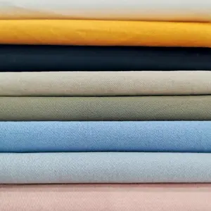 Vente en gros de tissu en sergé de coton 100% de couleur pure organique teint solide pour vêtements et textiles